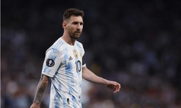 中金公司：AI服务器电源是下一个千亿元市场